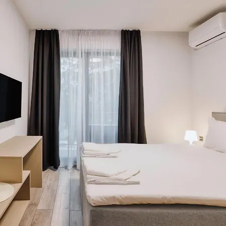 Marina Bay Kraymorie Apartment *