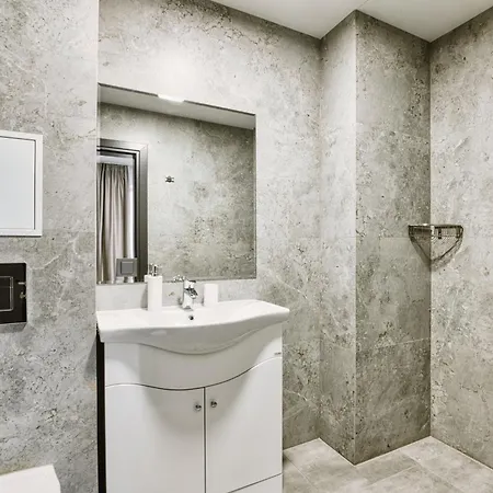 Marina Bay Kraymorie Apartment Burgas