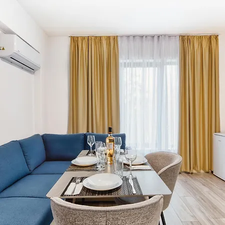 Marina Bay Kraymorie Apartment *